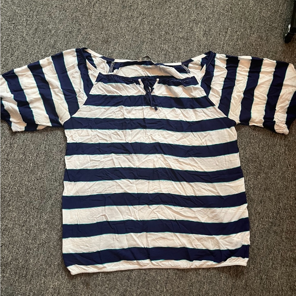Stripped top